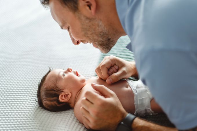 Babyparty Auch fuer den frischgebackenen Vater gibt es eine traditionelle Feier zur Geburt des Babys